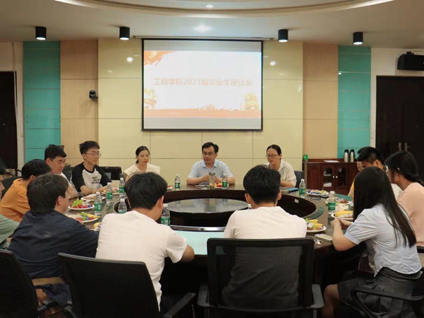 照片_副本.jpg 照片_副本.jpg