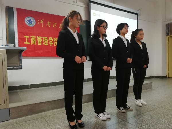 挑战杯现场图 (6)_副本.jpg