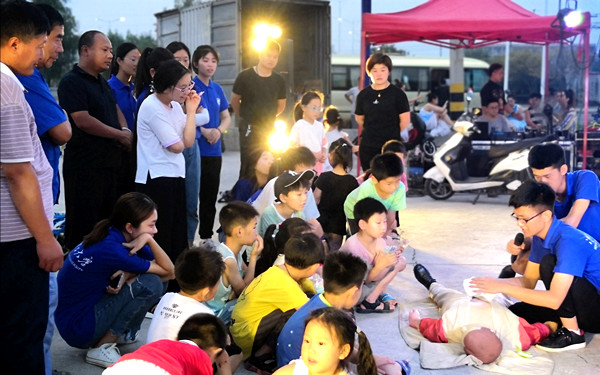 河屯村文艺汇演-小朋友在学习 夏忆雯_副本.jpg