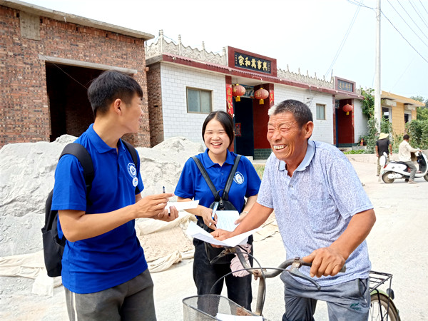 2019年7月16日北关庄村 问卷调查访谈 罗艺卓摄_副本.jpg