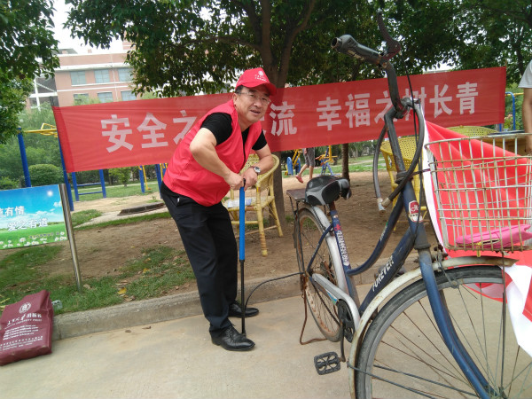 学院新闻孙老师_meitu_6.jpg